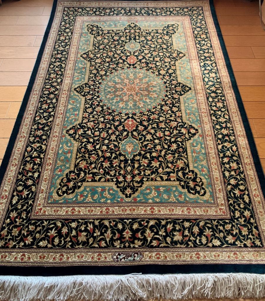 ペルシャ絨毯 クム産 マスミ工房 （119cmX76cm） | 相模原 / 古美術 